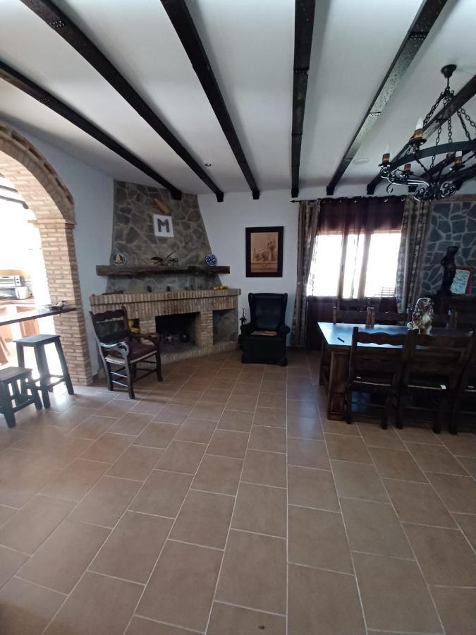 Villa Martinez Alquiler Rural Isabel Alcala del Valle ภายนอก รูปภาพ